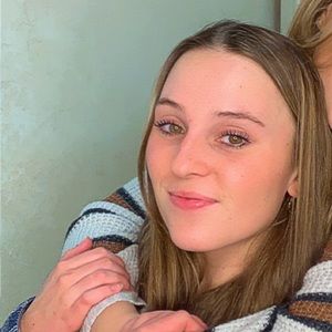 Meet your Posher, Maddie